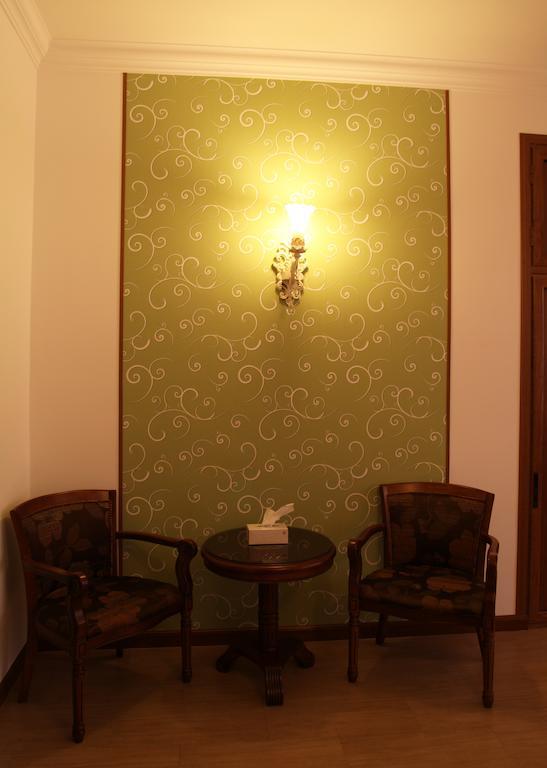 Azoyan Guest House Yerevan Exterior photo